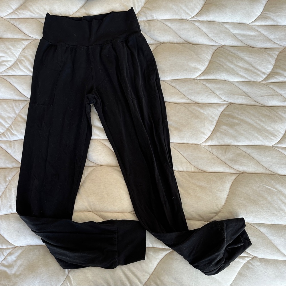 Athleta Women’s Salutation Jogger Black Small Tall